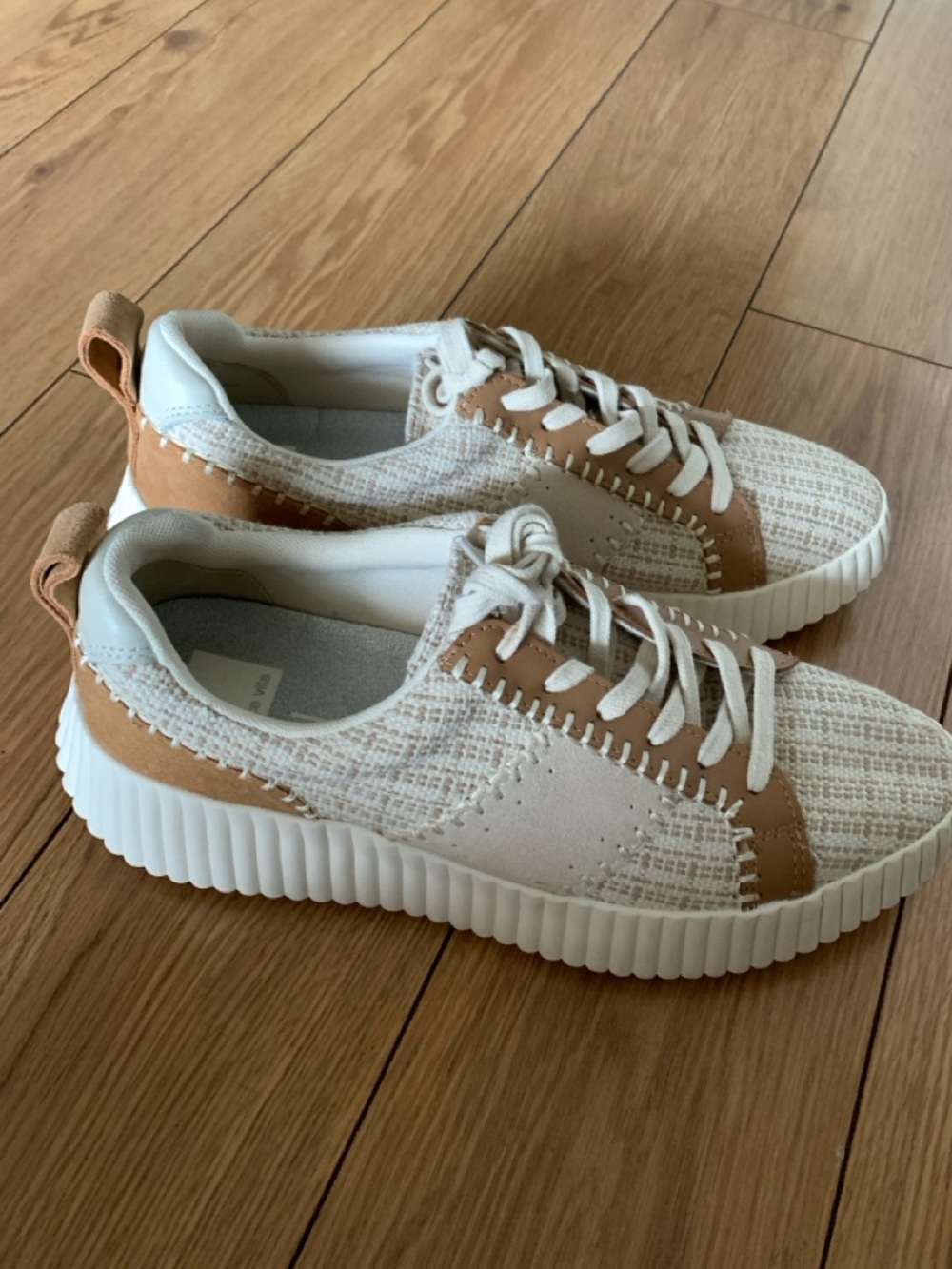 Dolce Vita Brown Multi Knit Platform Sneakers Brand New Size 10 - Picture 4 of 8